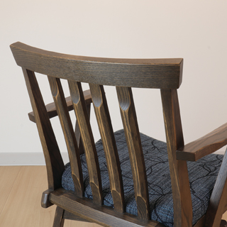 飛騨の家具　木楽 肘無回転チェア