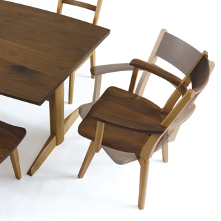 飛騨の家具 肘付回転チェア l Sign(サイン) l 株式会社イバタ