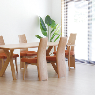 スポッとダイニング アームチェア